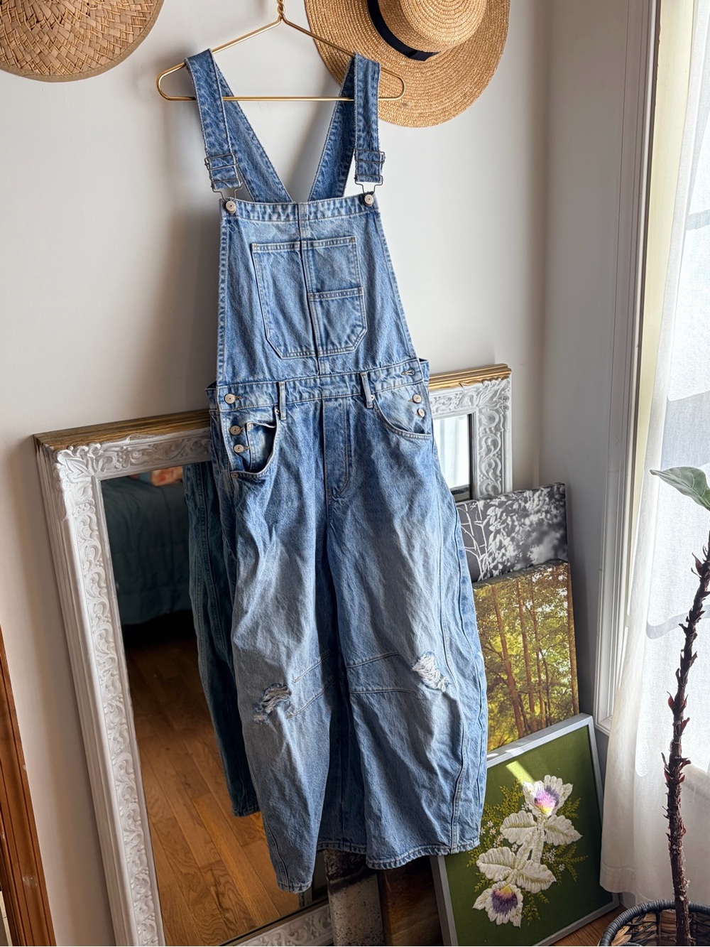 Free People We The Free Good Luck Barrel Overalls size medium - Picture 2 of 6